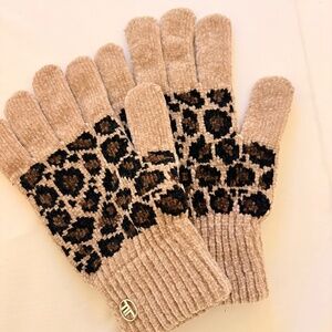 London Fog Leopard Print Women's Winter Gloves